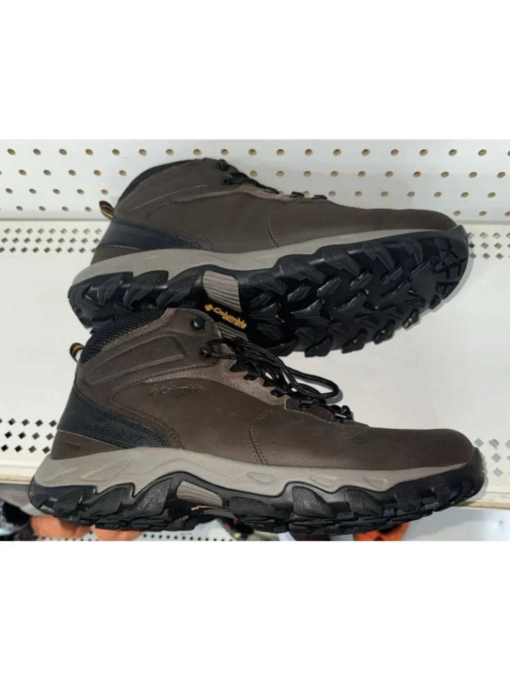 Columbia Newton Ridge Plus II Mens Leather WP Hiking Trail Boots Size 13 WIDE